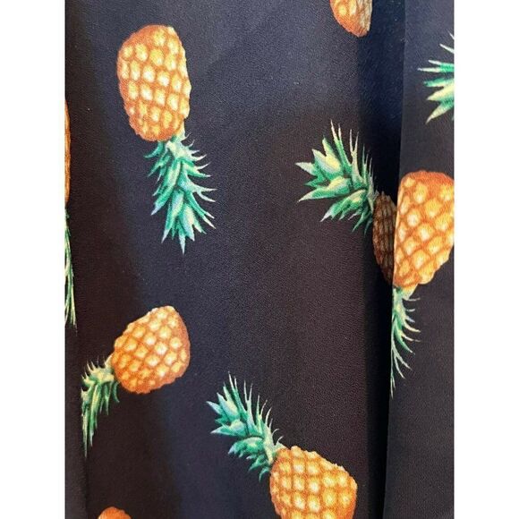 Body Central Pineapple Top - FLAW - Picture 3 of 5